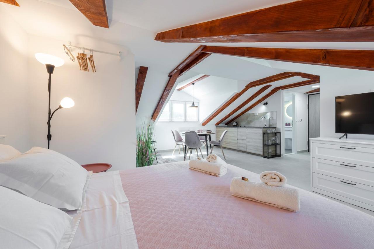 Villa Gold Residence 4 ムリニ エクステリア 写真